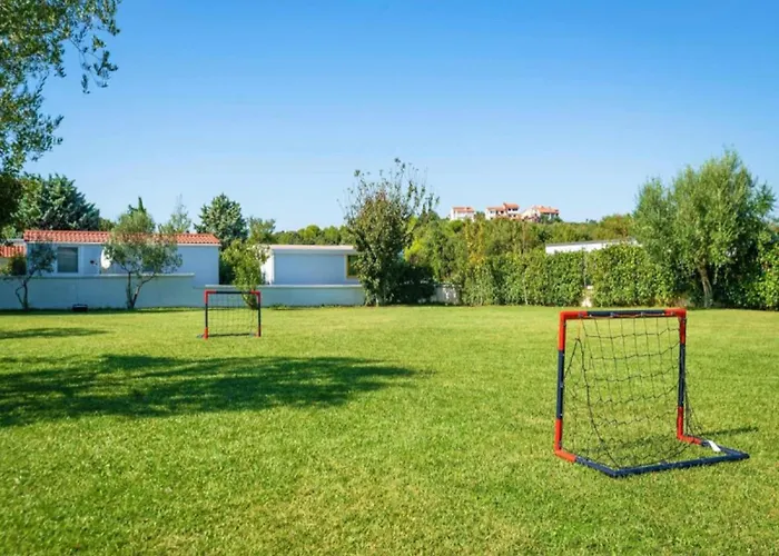 Tatil Evi Mobile In With Pool Near
