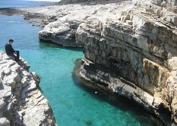 Mobile In With Pool Near *