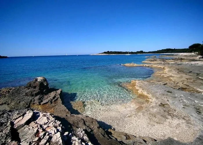 Mobile In With Pool Near * Banjole